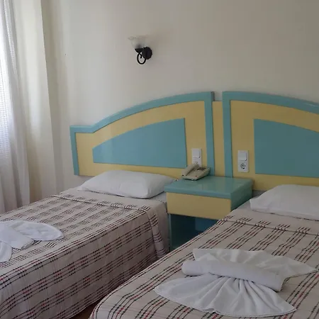 بيزاي فتحية