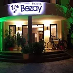 Ξενοδοχείο Bezay 3*