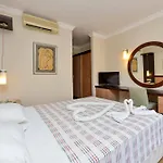 Bezay 3* Φετιγιέ