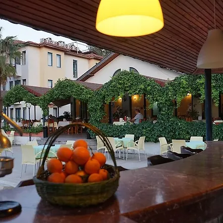 Hotell Bezay 3*