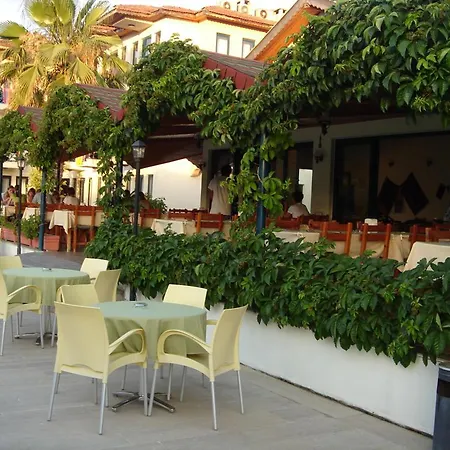 Bezay Hotel 3*