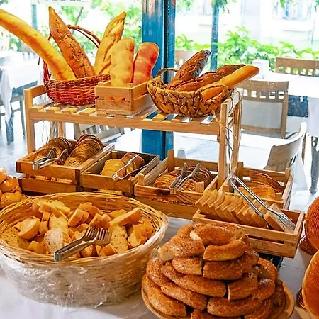 Bezay Hotel