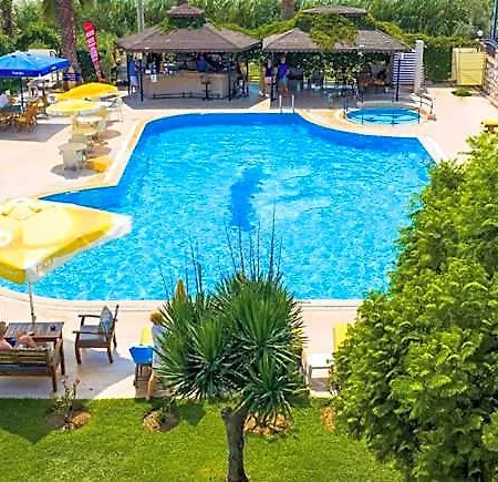 Bezay Hotel 3*