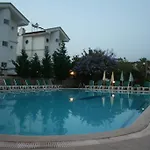 بيزاي فتحية